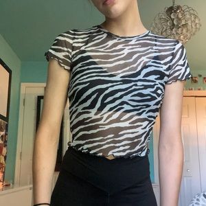 Zebra sheer short sleeve